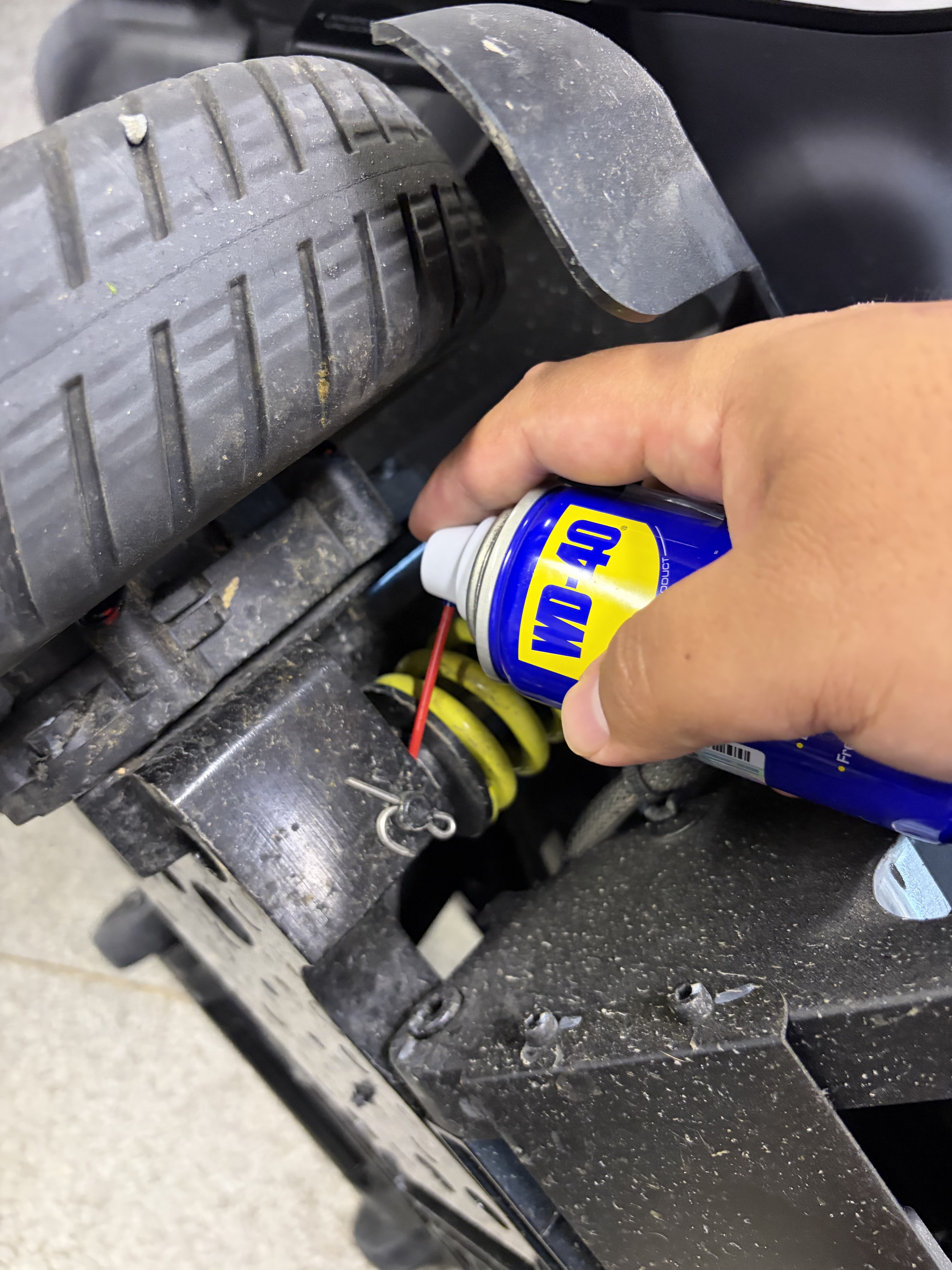 Lubrication point 6